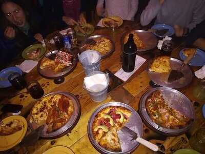 Pizza Del Perro Negro