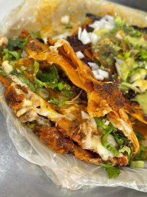 Tacos De Barbacoa Gera