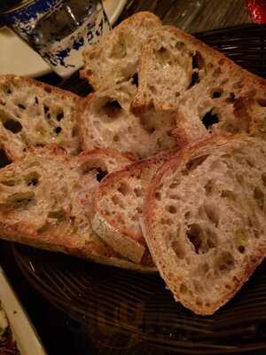 Rayuela Bodega De Vino