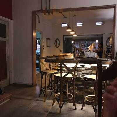 Rayuela Bodega De Vino