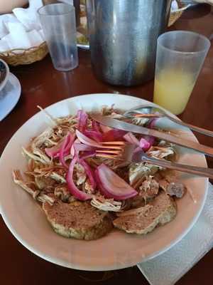 Restaurante El Principe Tutul-xiu