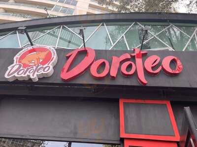 Lechon Al Horno De Doroteo