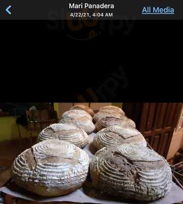 Monique's Bakery And Cafe