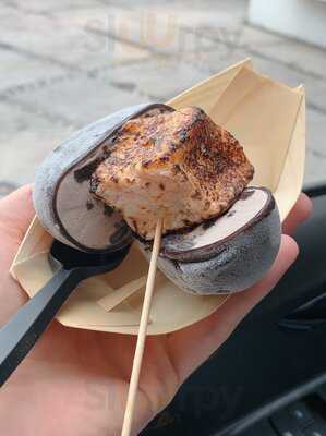 Momotabi Ice Cream Atelier