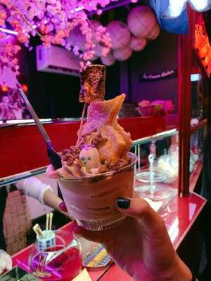 Momotabi Ice Cream Atelier