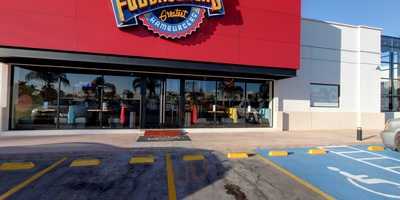 Fuddruckers Garcia Lavin