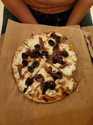 Maria Bigotes - Pizzas A La Leña