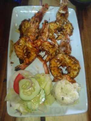 La Perla Del Pacifico