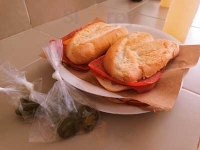 Loncheria Maria Elena