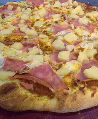 Giancarlo's Pizza Mid