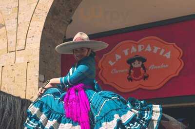La Tapatia
