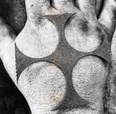 Pizza Del Perro Negro