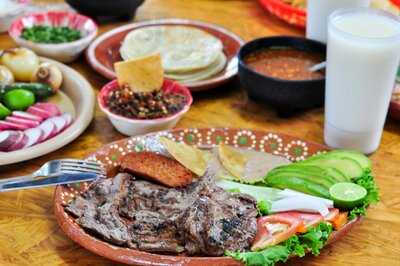 Los Grandes Restaurante