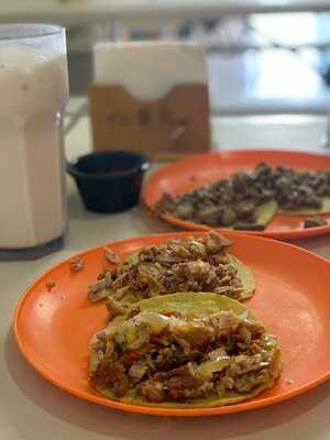 Carnitas Y Antojitos Samys