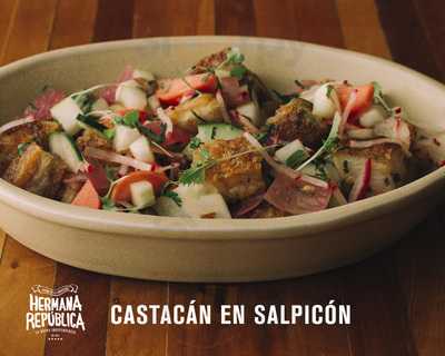 Hermana República Colón