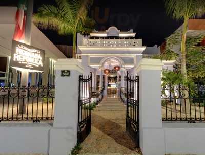 Hermana República Colón