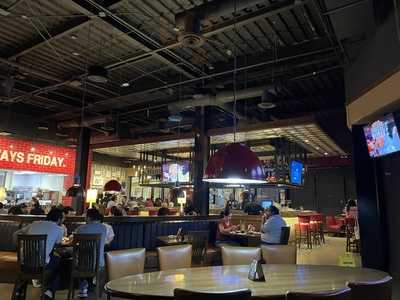 Tgi Fridays Uptown
