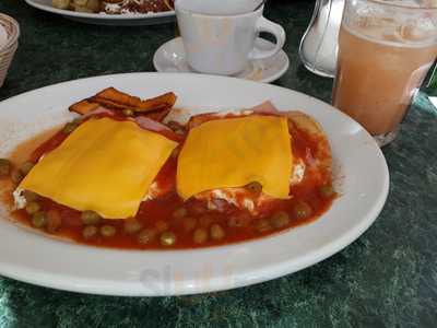 Los Bisquets De Obregon