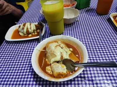 Lonches Bañados Leo