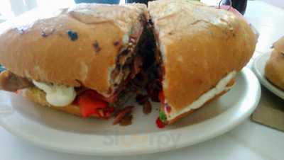 Tortas Metro Balderas Cancún