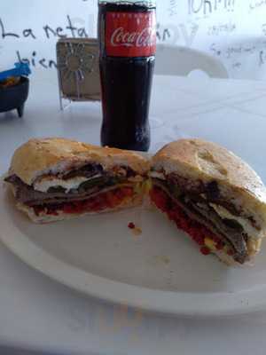 Tortas Metro Balderas Cancún