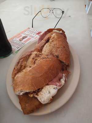 Tortas Metro Balderas Cancún