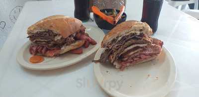 Tortas Metro Balderas Cancún