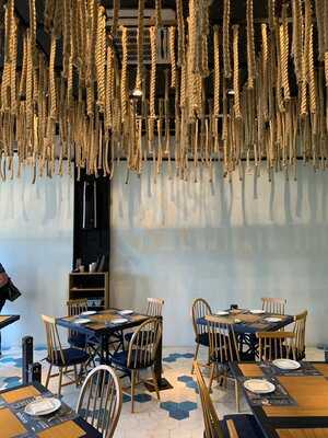 Tintorera Bar Marino