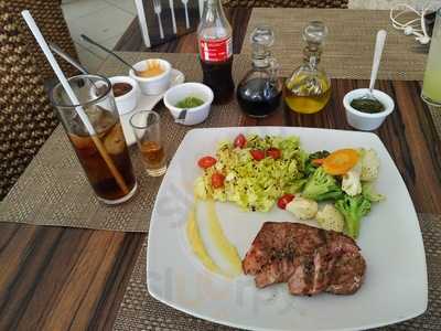 El Toro Restaurant & Sports