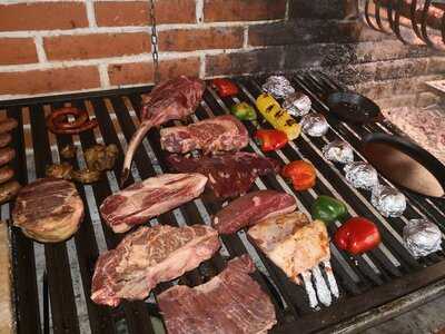 El Charrua Parrilla Uruguaya