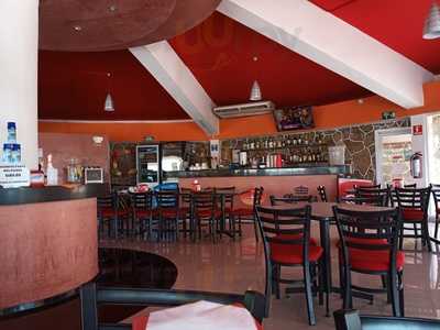 Restaurant Terminal 2