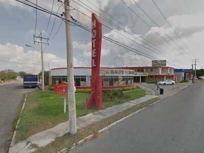 Restaurant Terminal 2