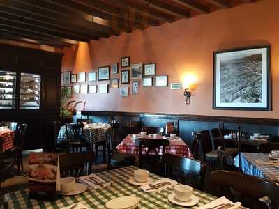 Italiannis Pasta Pizza And Vino