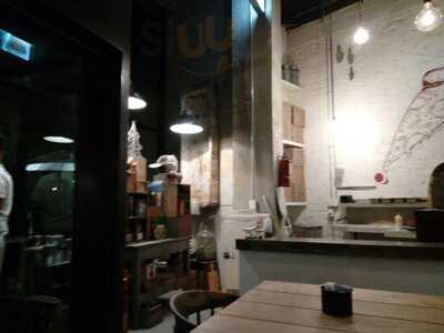 Luna Rossa Pizzeria Italiana