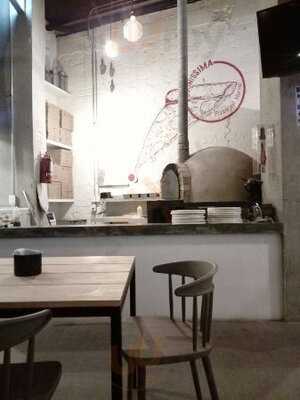 Luna Rossa Pizzeria Italiana