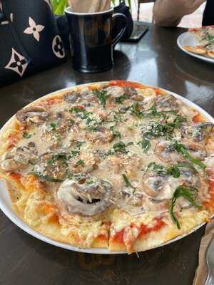 El Tigre Y El Toro - Pizzería Huayacán