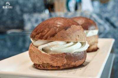 Blue Bakery & Coffee