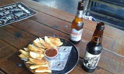 The Black Sheep Pub & Lodge