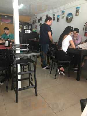 Salsipuedes Rico Sabor Latino