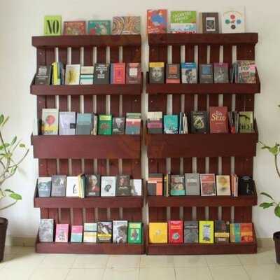 Cafebreria Punto Mid