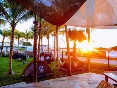 Cafeteria Tech Garage