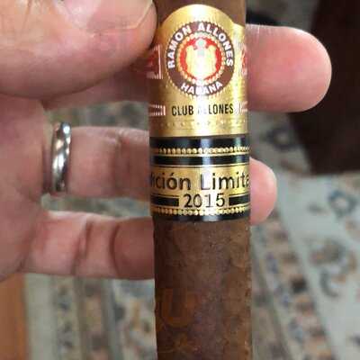 Amaris Tobacco & Wine Bar