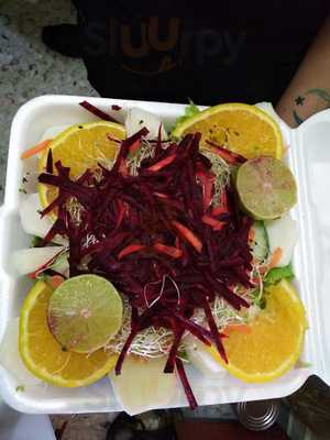 Tía Ofe Pozole Vegano