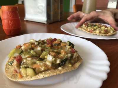 Tía Ofe Pozole Vegano