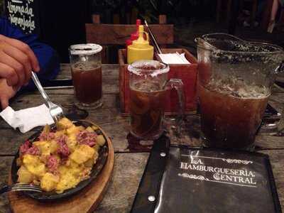 La Hamburgeseria Central Lopez Cotilla