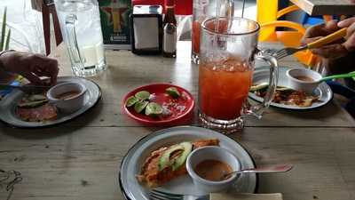 Mariscos La Curva De San Pedro