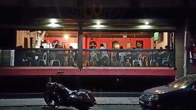 Santas Alitas Santa Tere