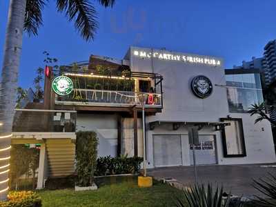 Mc Cartys Irish Pub