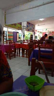 Tomh Burro Restaurante Mexicano & Mariscos