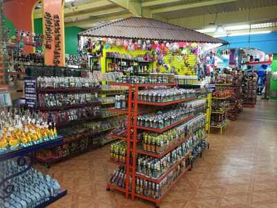 Tomh Burro Restaurante Mexicano & Mariscos